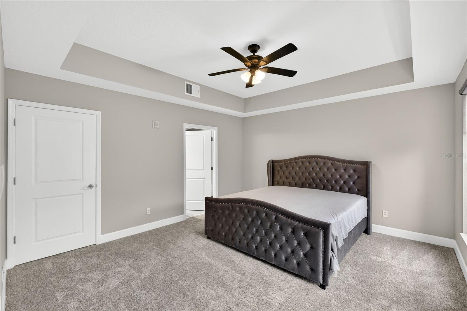 ARTISAN CLUB CONDO PH 4 - Residential