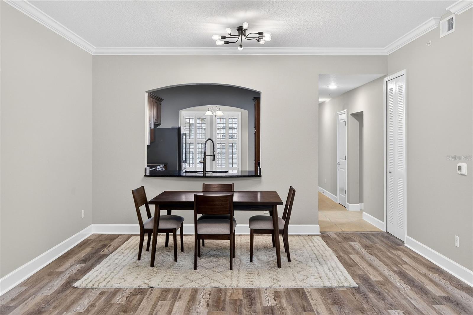 ARTISAN CLUB CONDO PH 4 - Residential