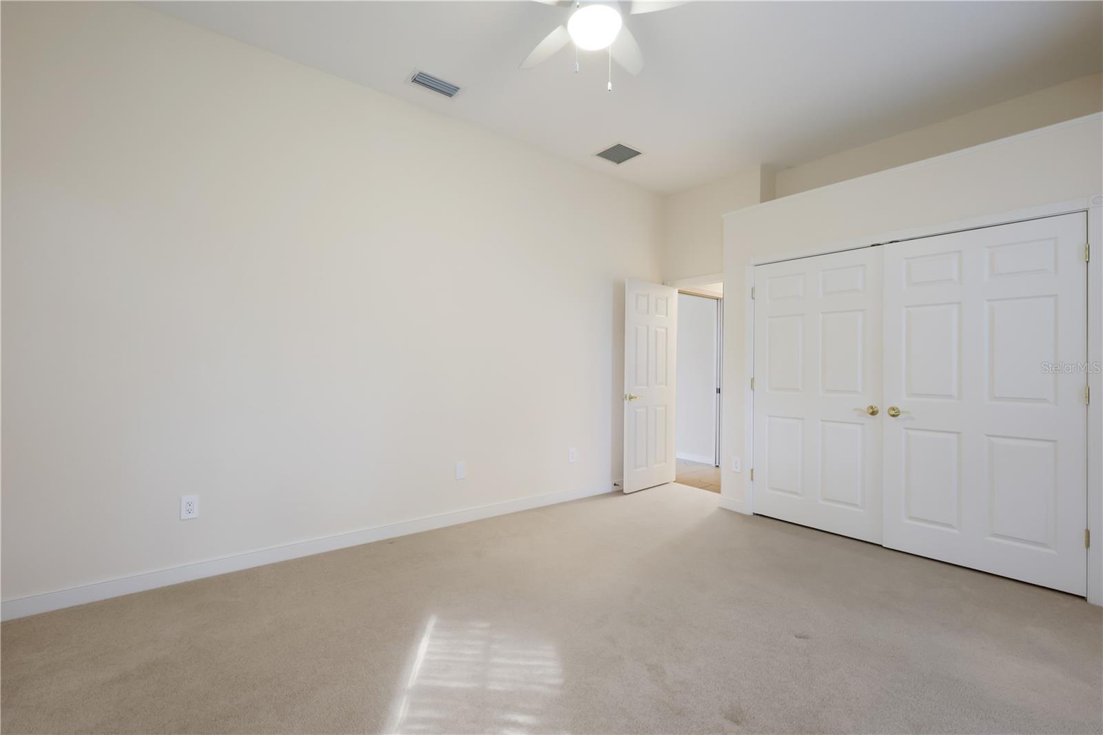 UNIVERSITY PARK COUNTRY CLUB - Residential