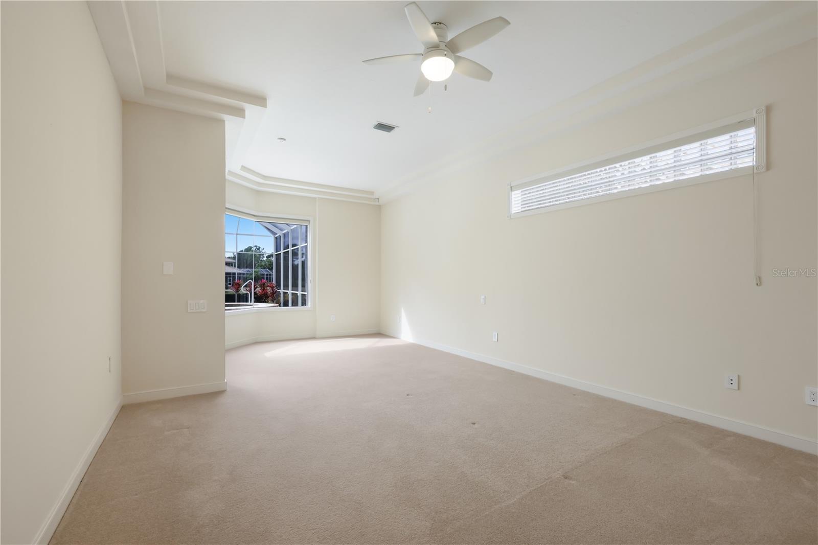 UNIVERSITY PARK COUNTRY CLUB - Residential