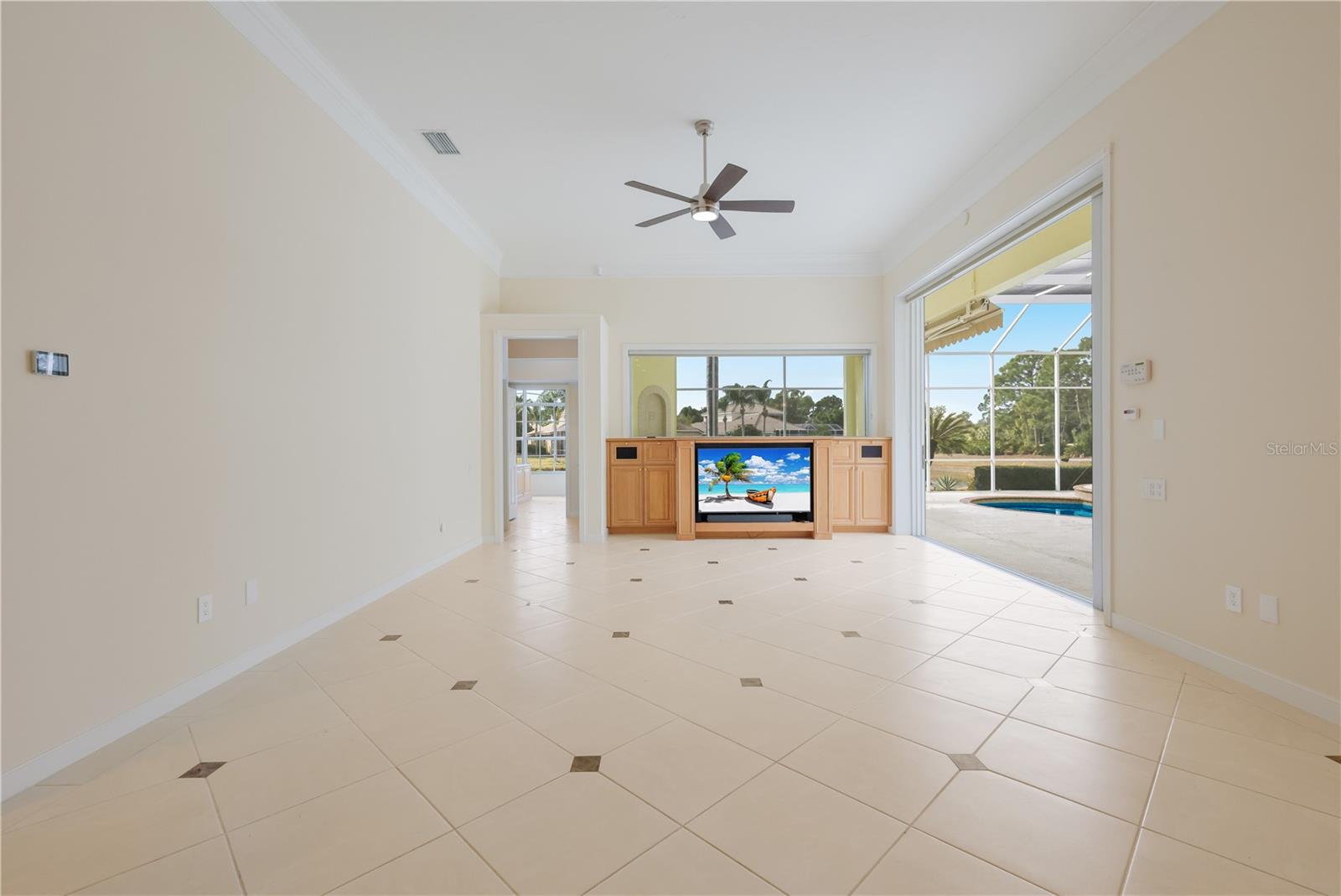 UNIVERSITY PARK COUNTRY CLUB - Residential