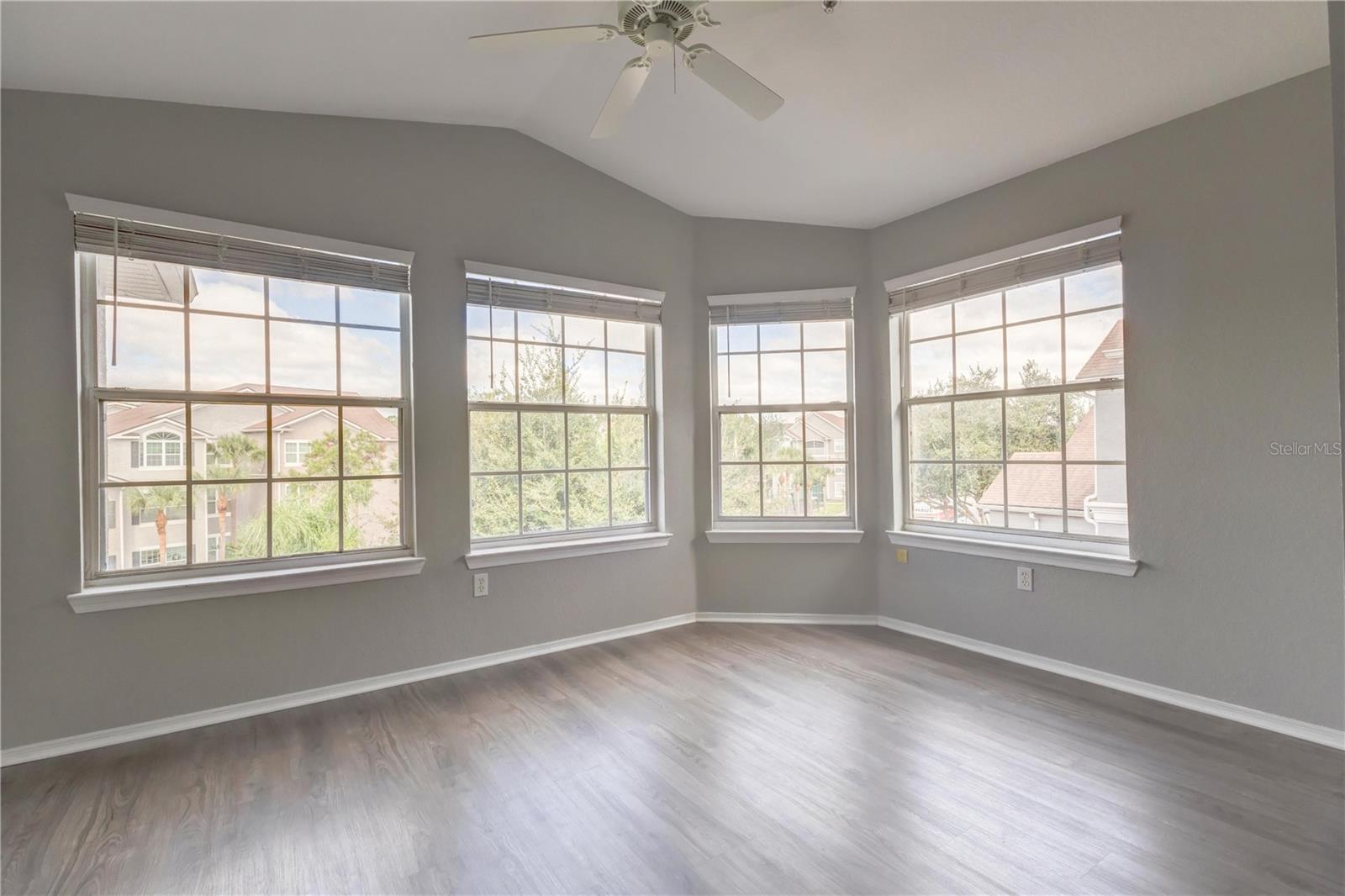 GRAND RESERVE/KIRKMAN PARKE CO - Residential