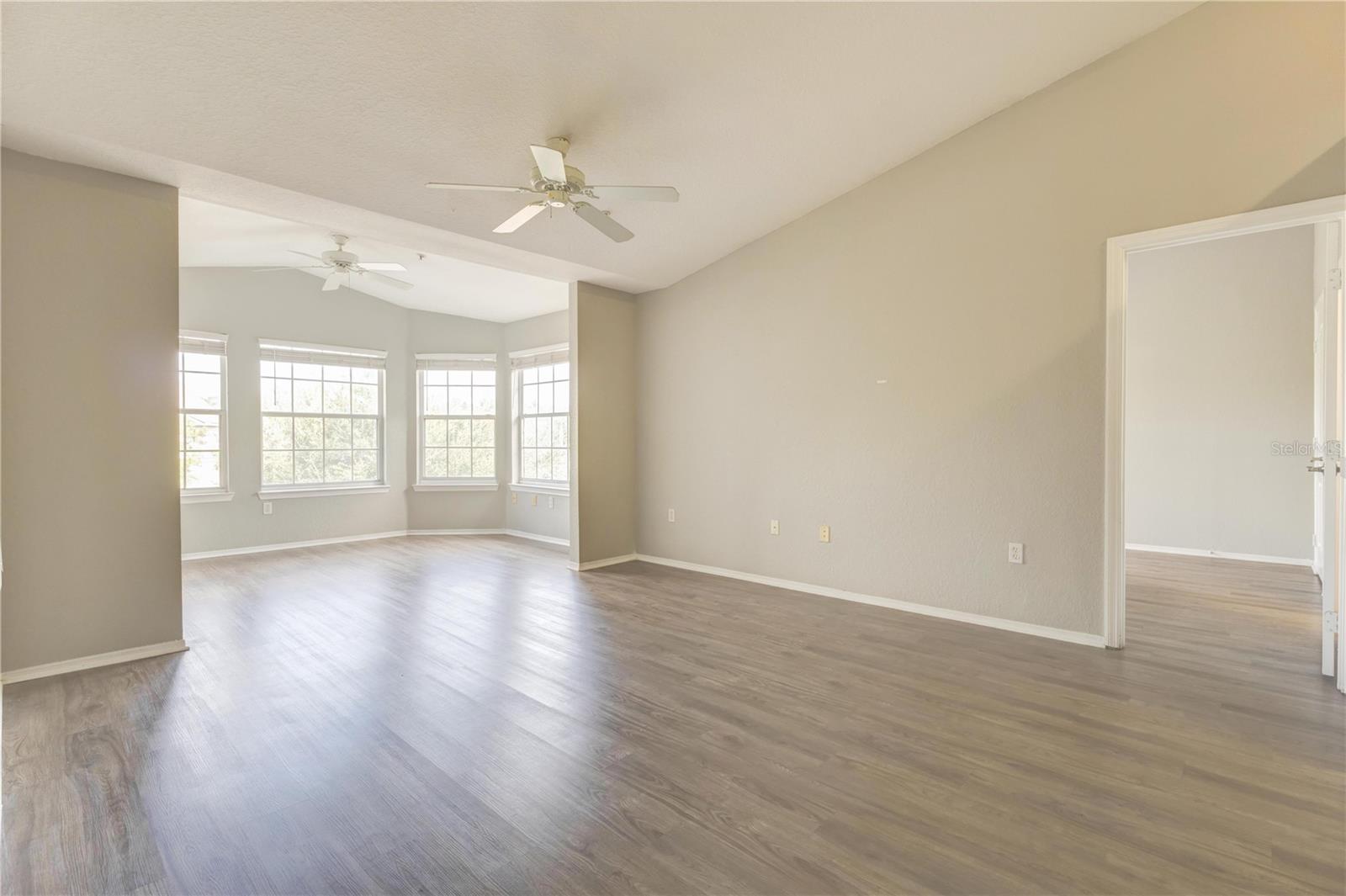 GRAND RESERVE/KIRKMAN PARKE CO - Residential