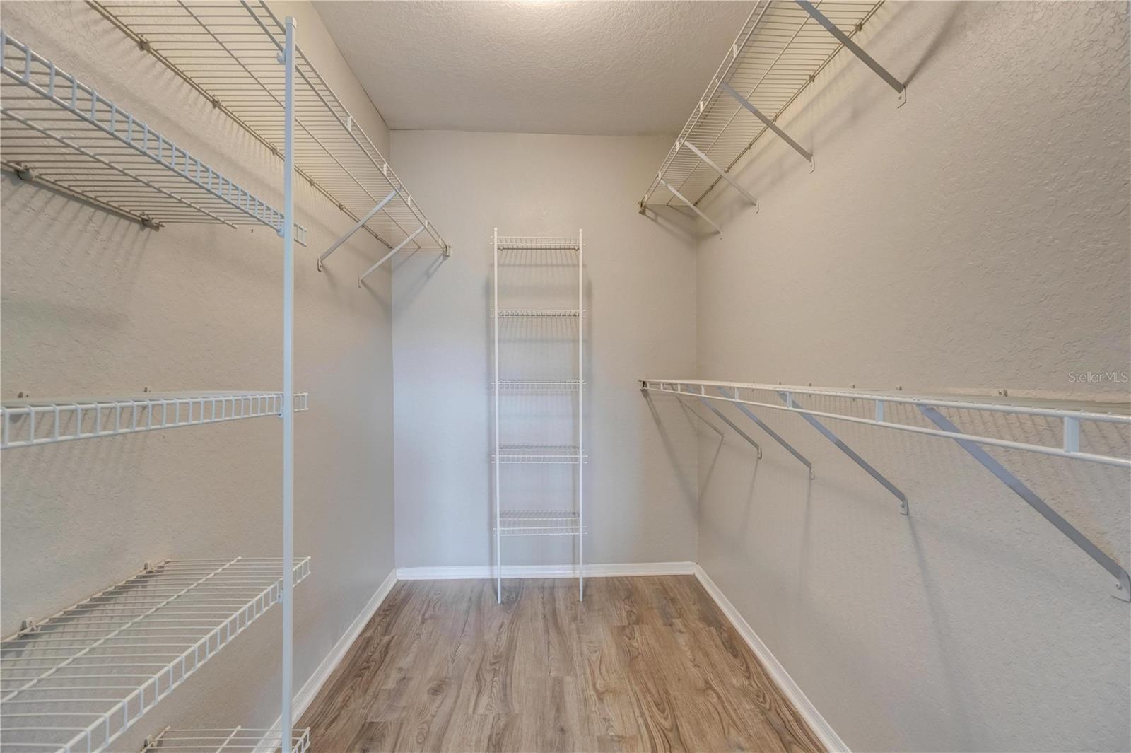 GRAND RESERVE/KIRKMAN PARKE CO - Residential