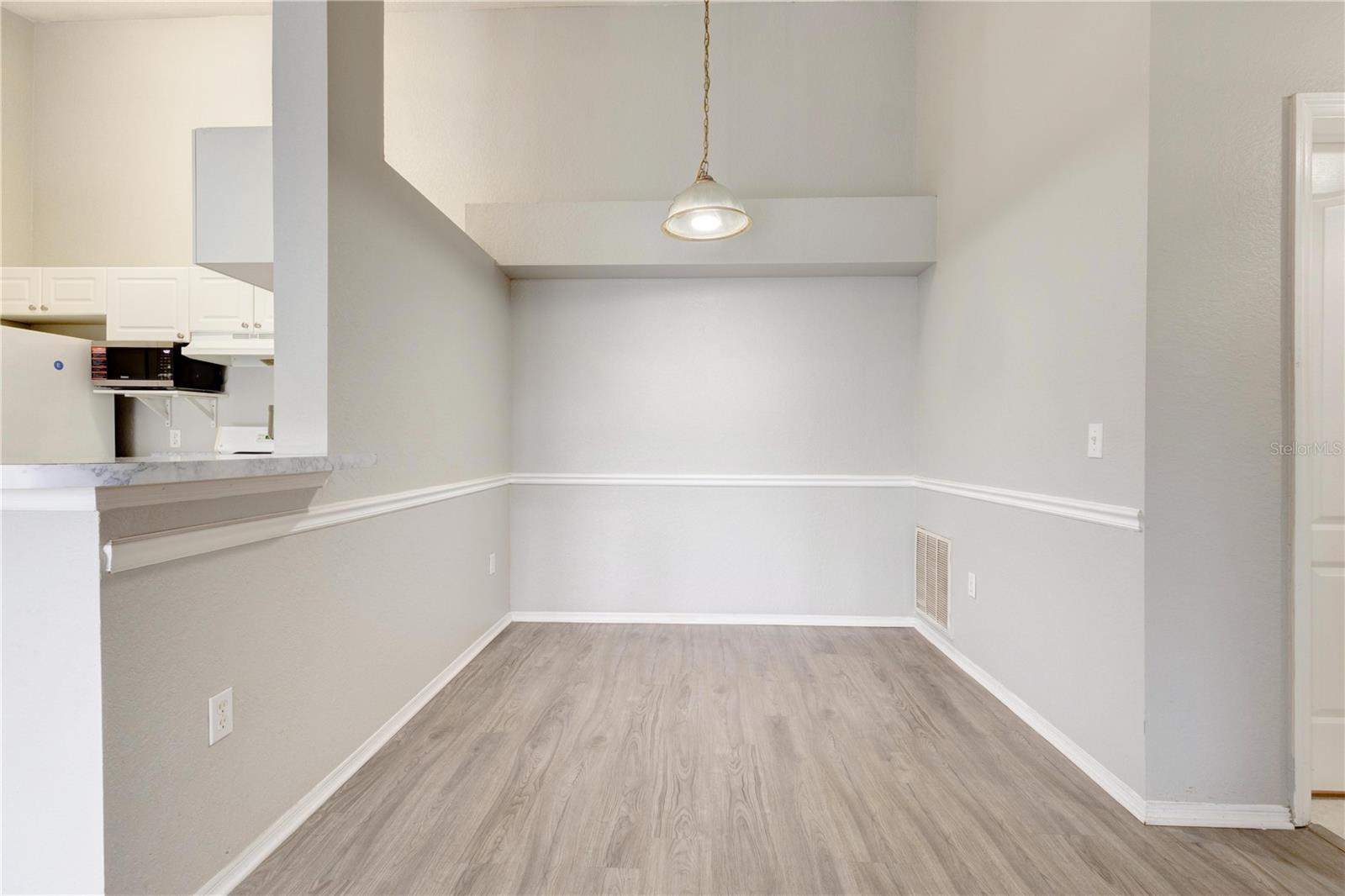 GRAND RESERVE/KIRKMAN PARKE CO - Residential