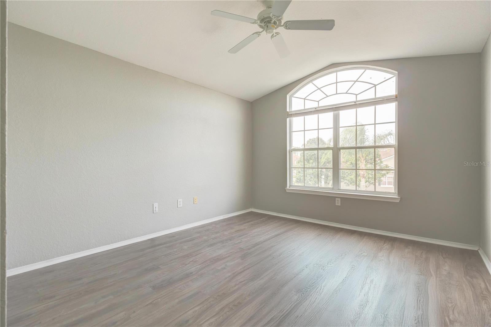 GRAND RESERVE/KIRKMAN PARKE CO - Residential