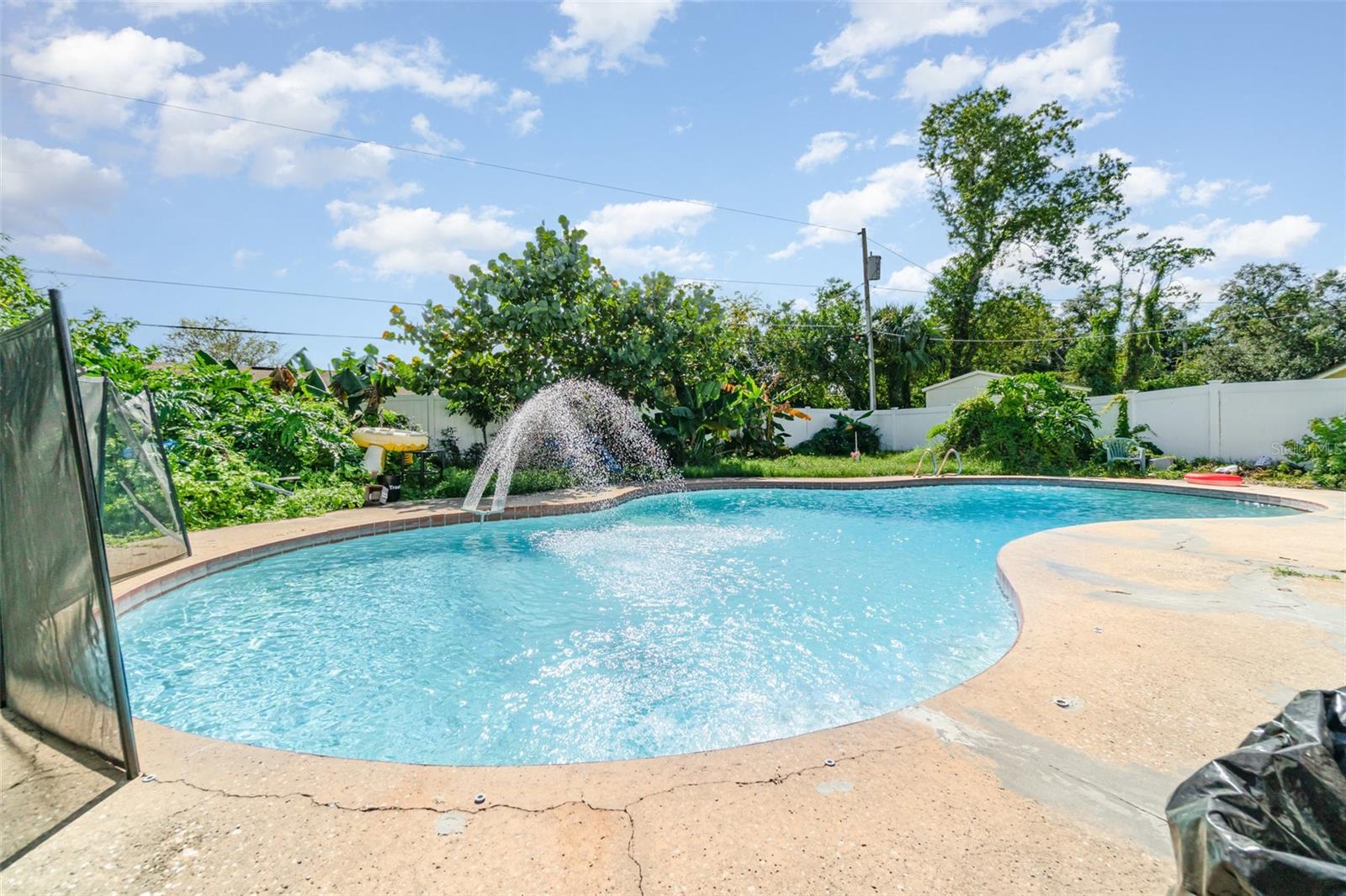 SKY LAKE UNIT FOUR - Residential