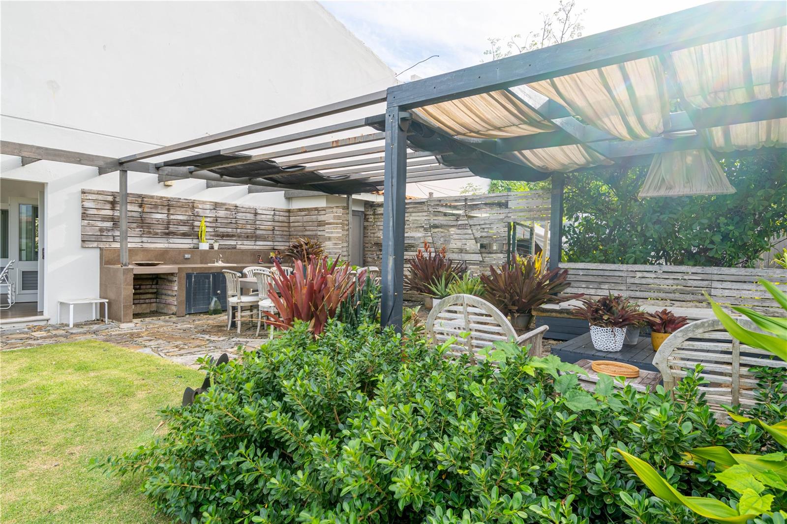 HARBOUR VIEW - Residential