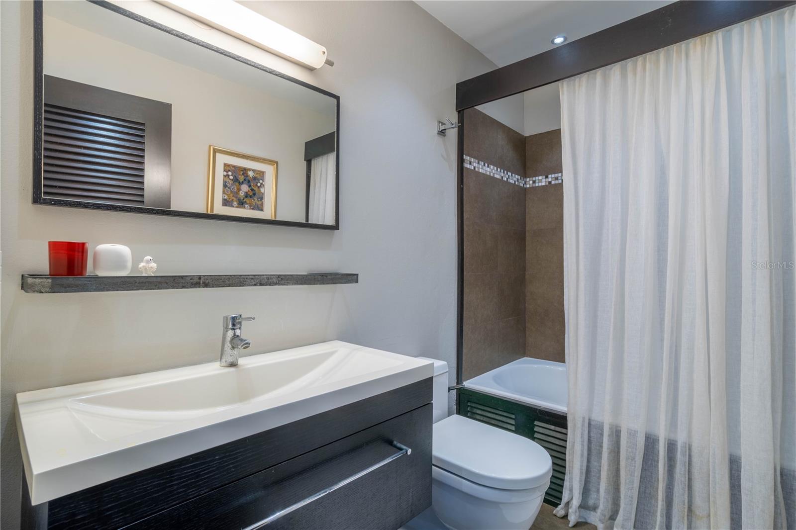 HARBOUR VIEW - Residential