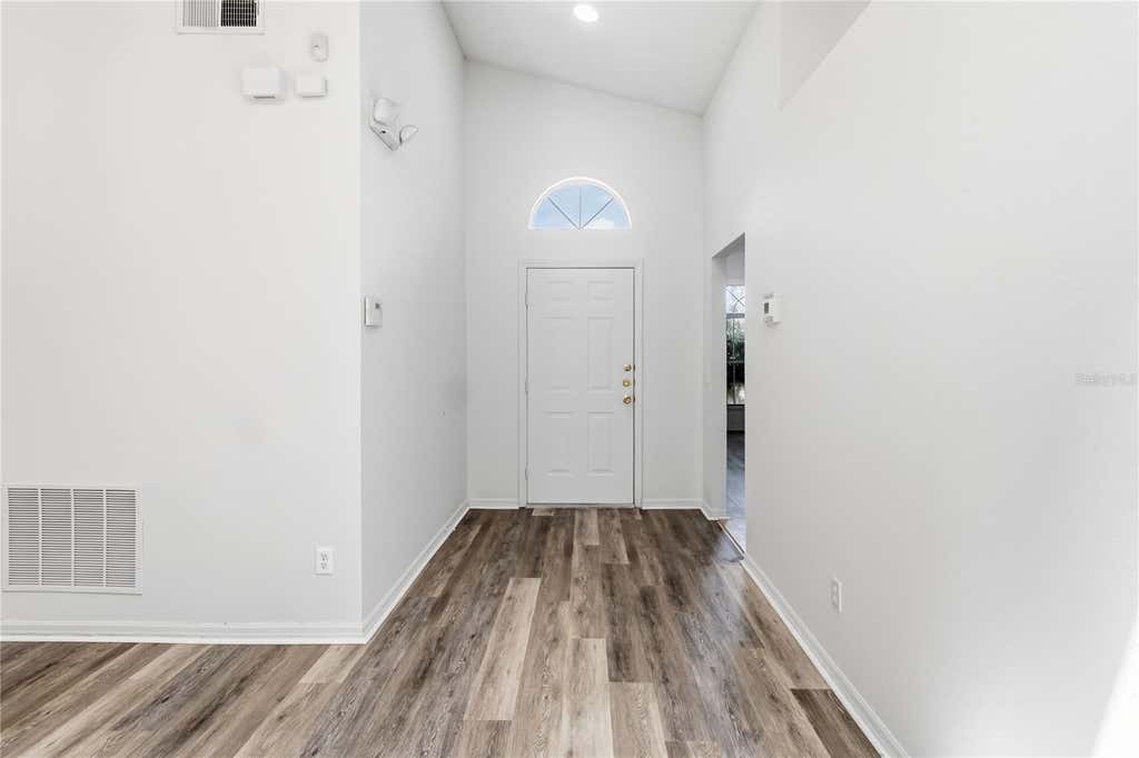 Photo of 210 Pine Cone Drive, Davenport, FL 33897 (MLS # S5154516)