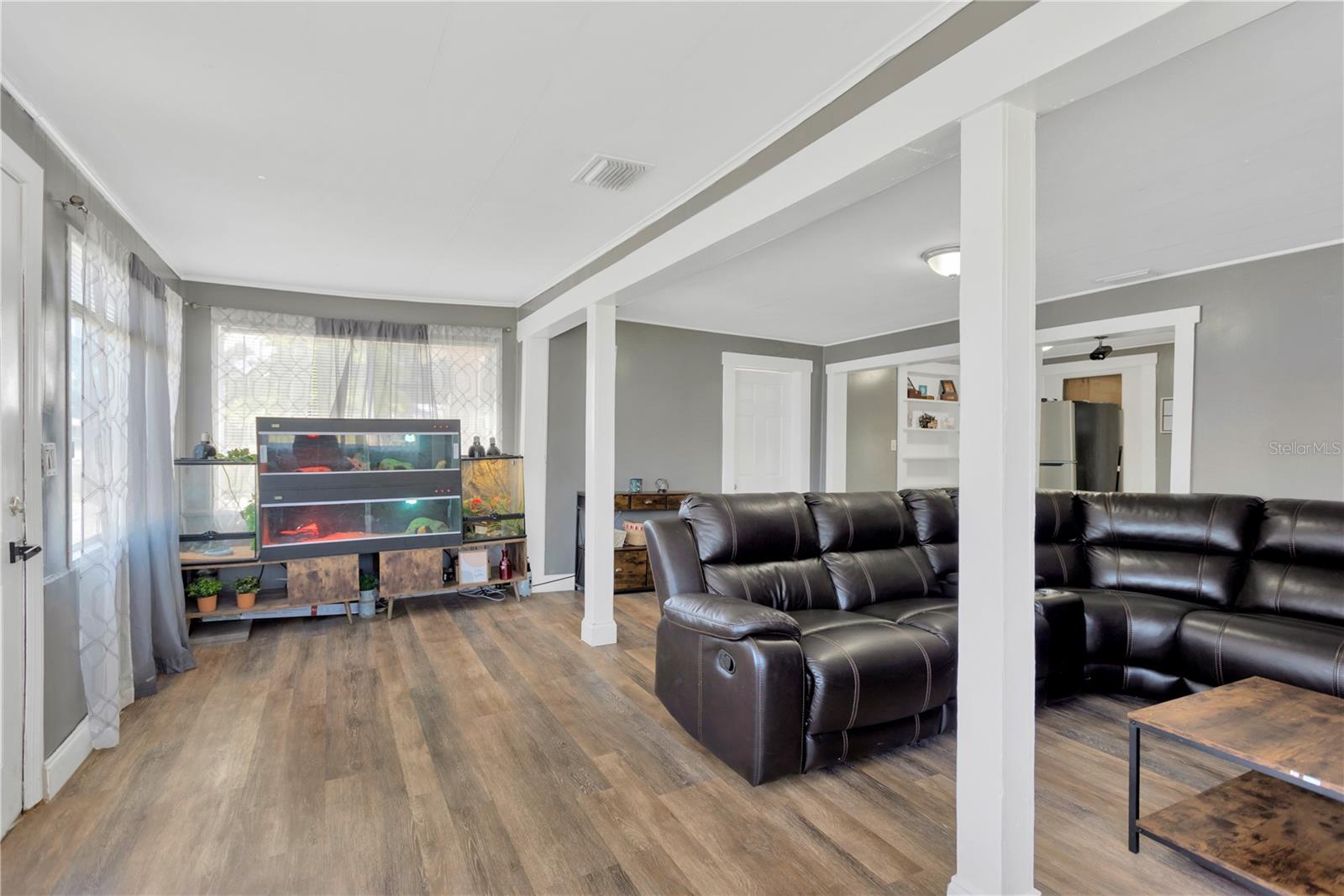 211 NW 8TH STREET
