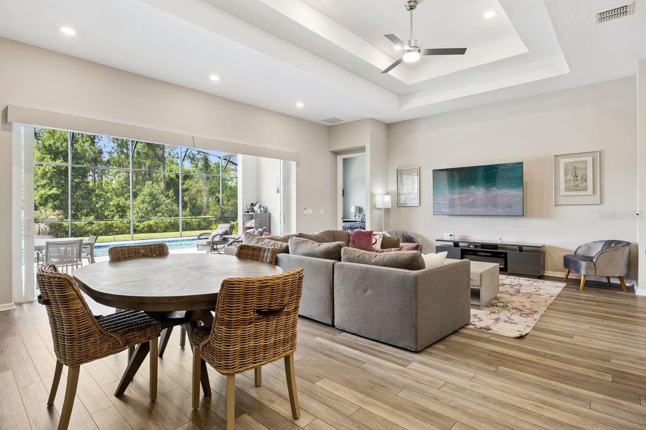 DEL WEBB OASIS - Residential