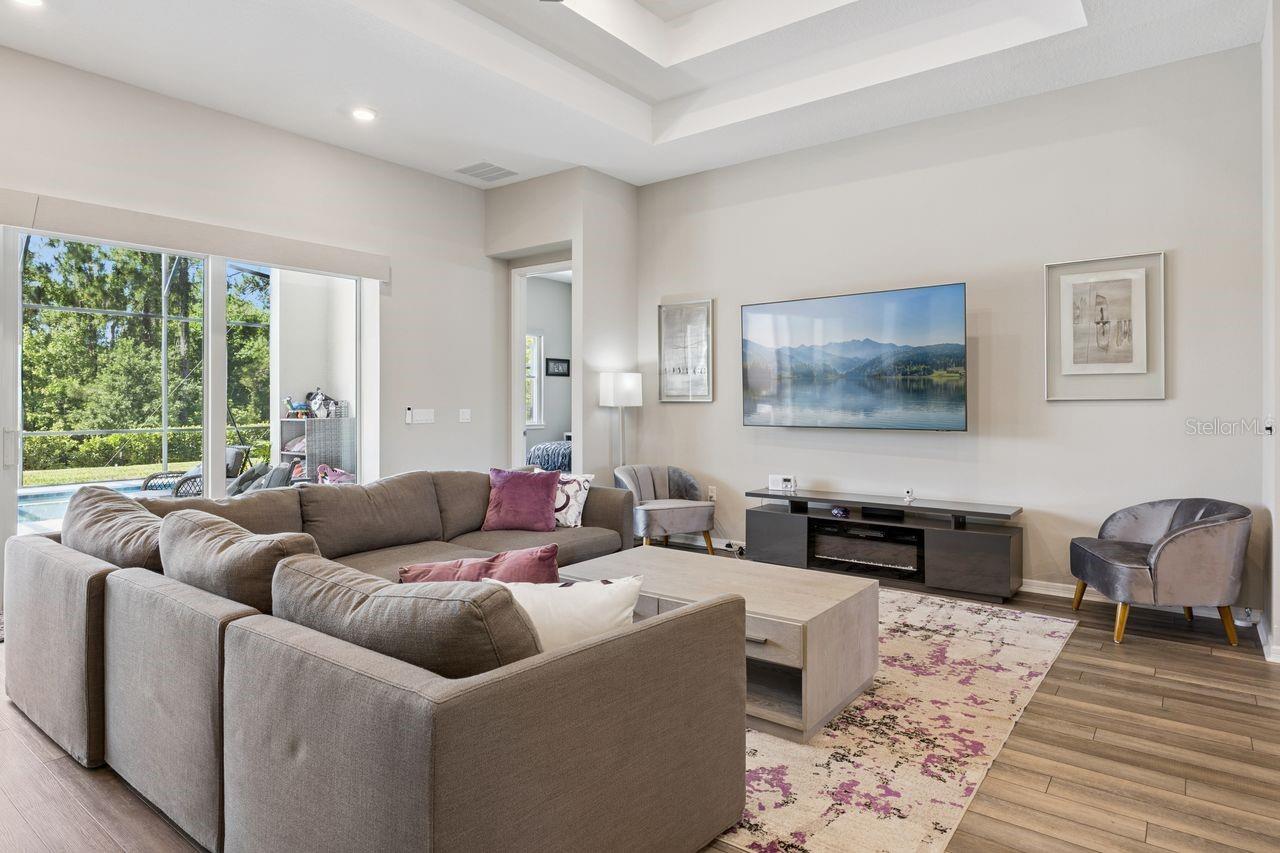 DEL WEBB OASIS - Residential