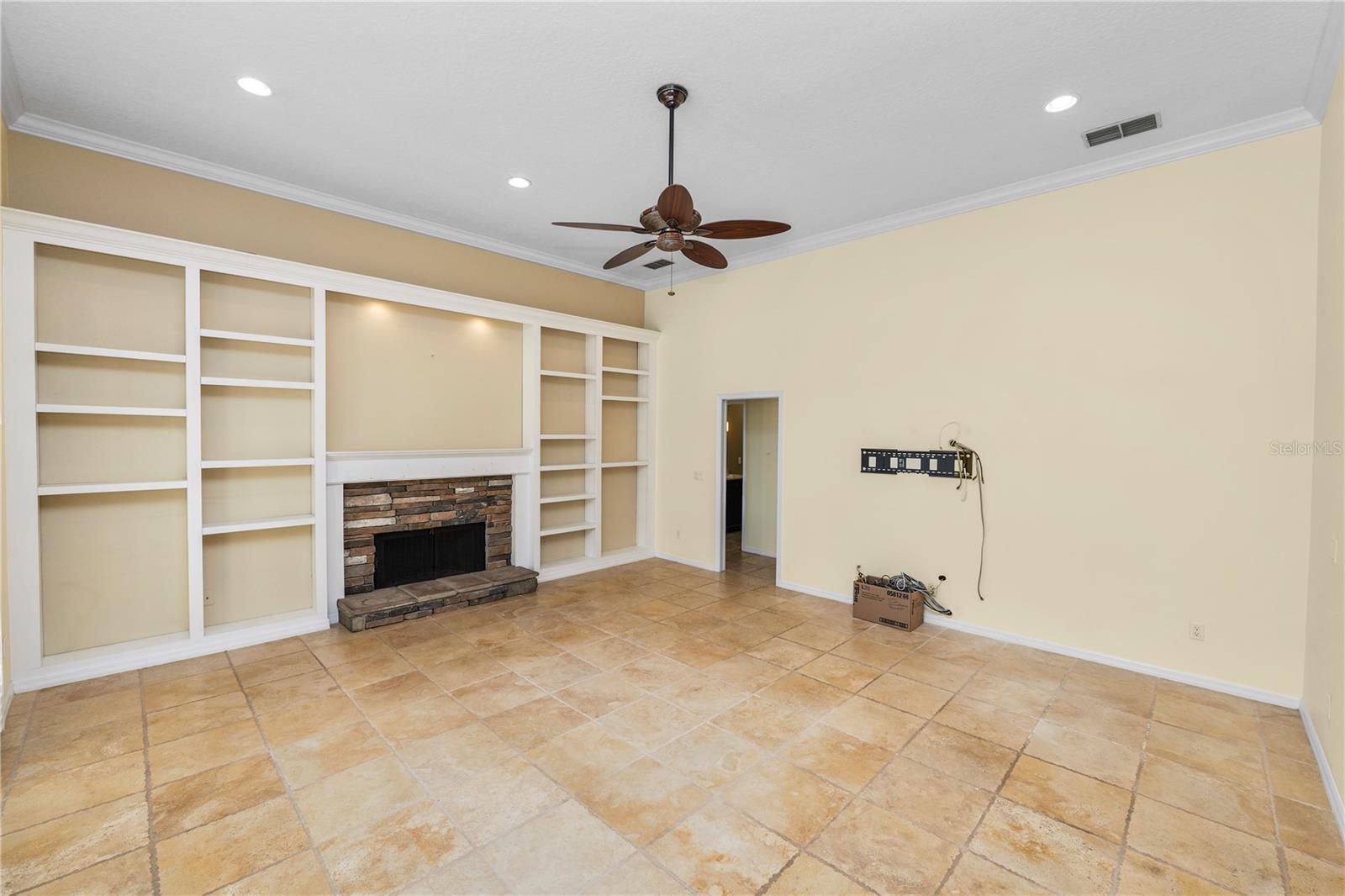 HUNTERS CREEK TR 210 - Residential