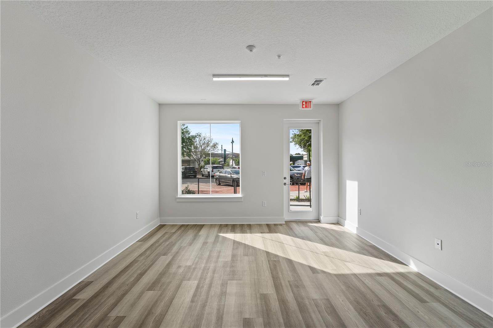 TOWNHOMES AT CITY PLACE - Commercial Lease