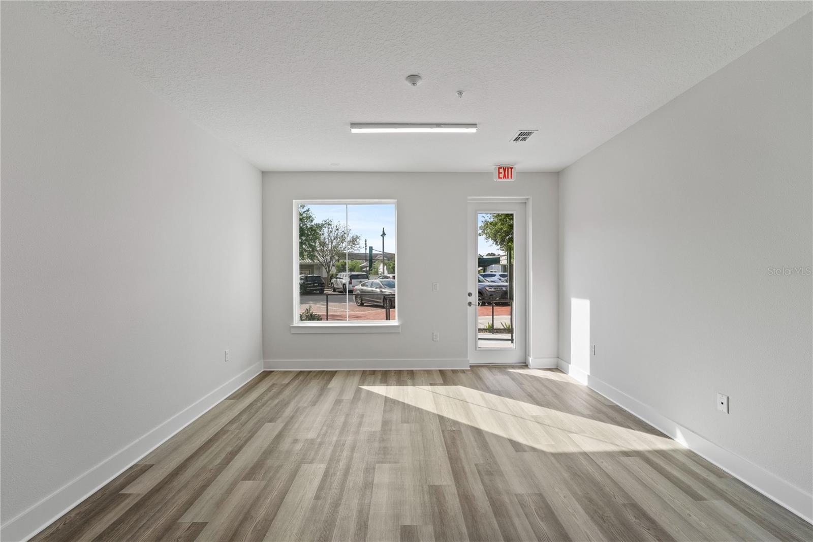 TOWNHOMES AT CITY PLACE - Commercial Lease