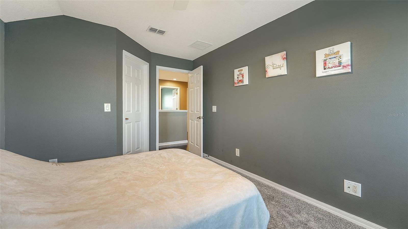 SILVERLAKE - Residential