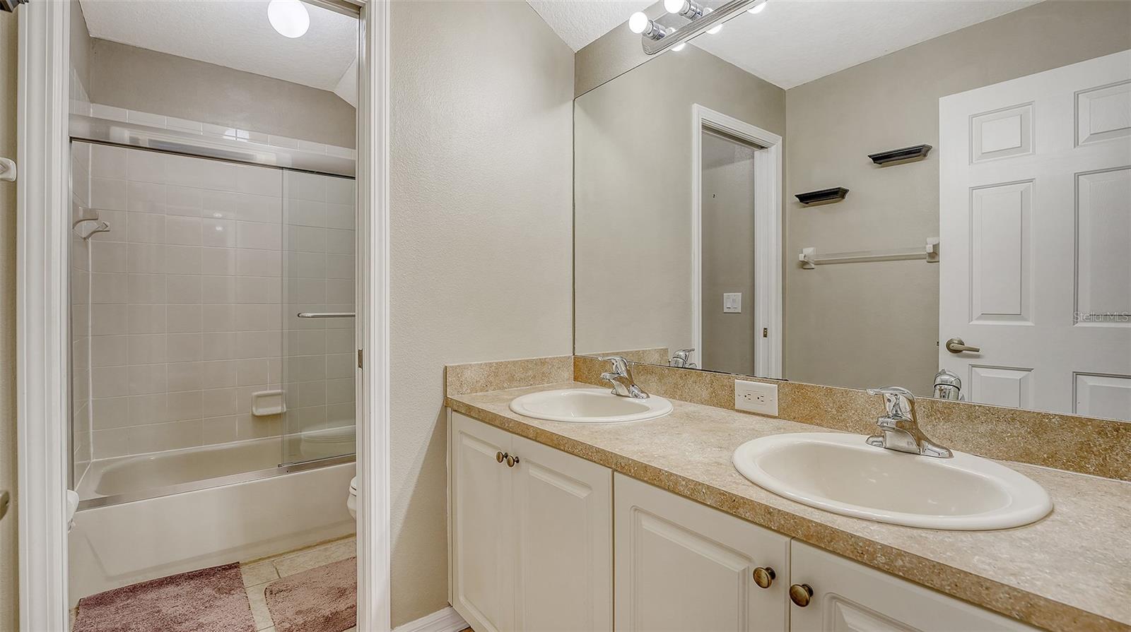 SILVERLAKE - Residential