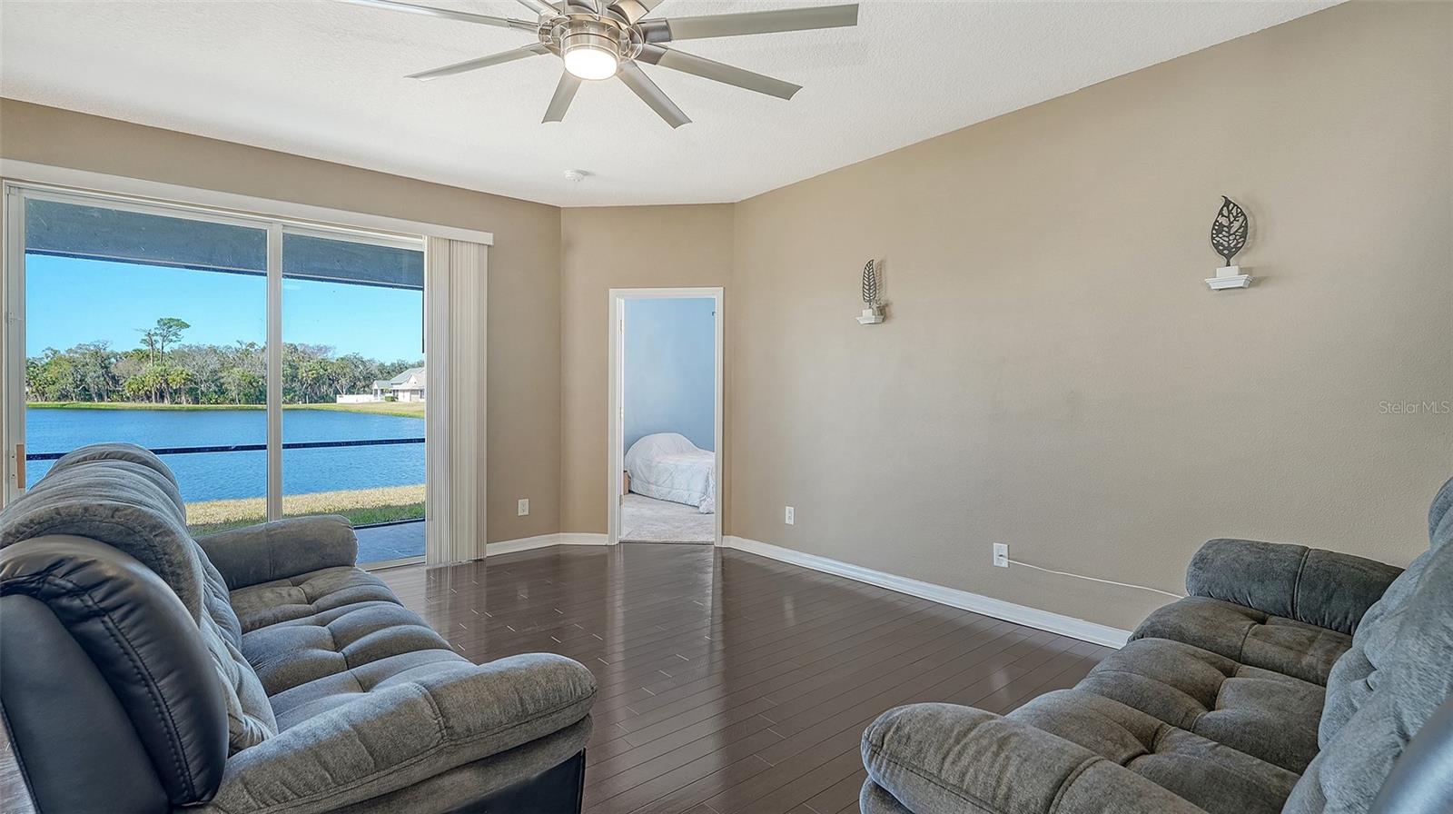 SILVERLAKE - Residential