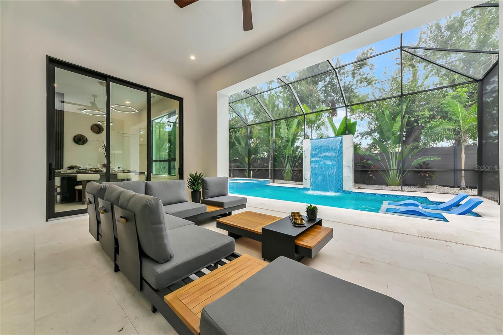 LOMA LINDA PARK - Residential