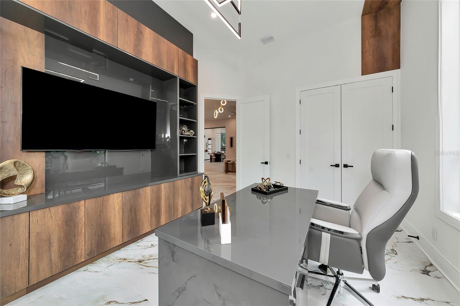 LOMA LINDA PARK - Residential
