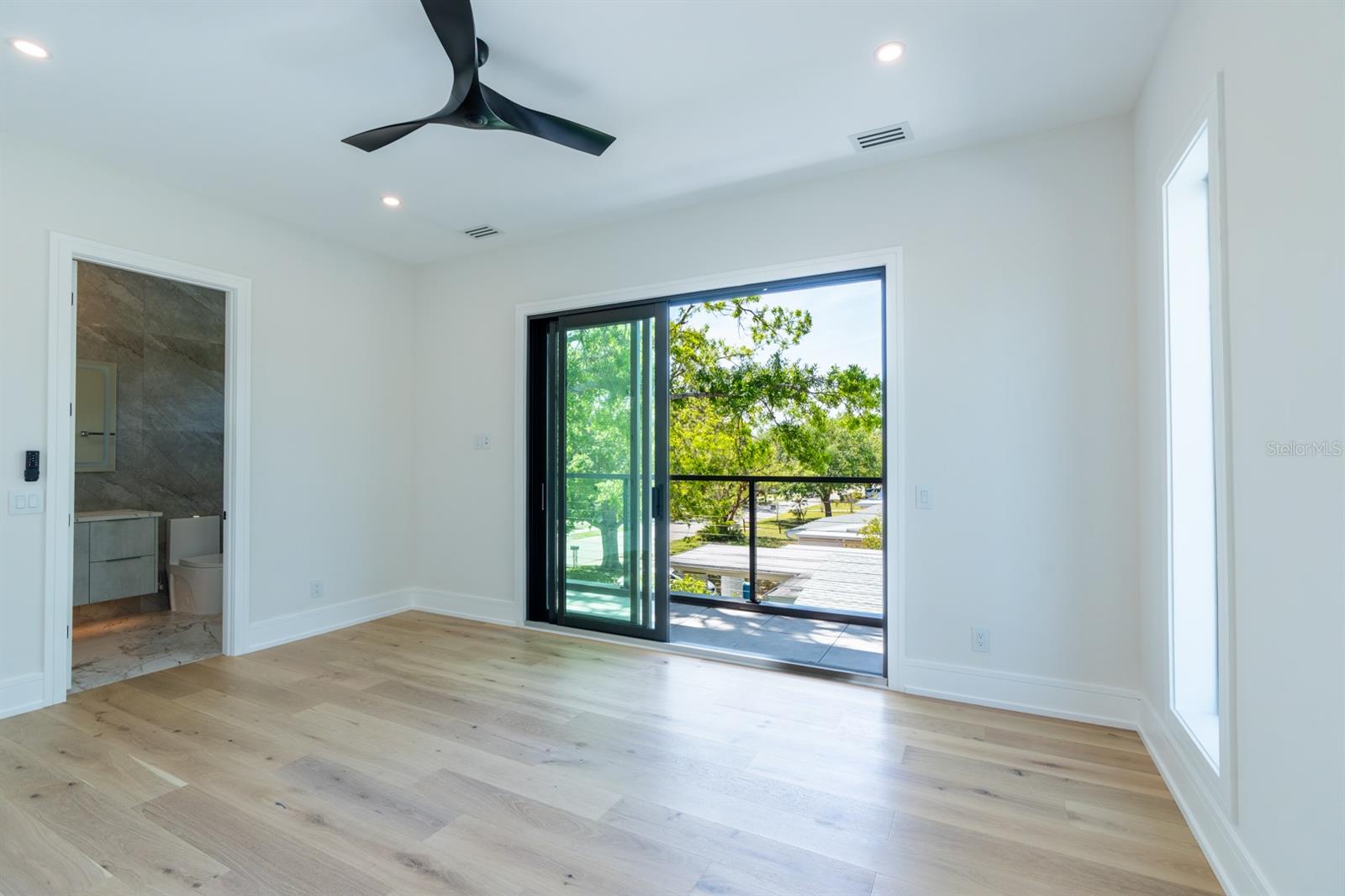 LOMA LINDA PARK - Residential