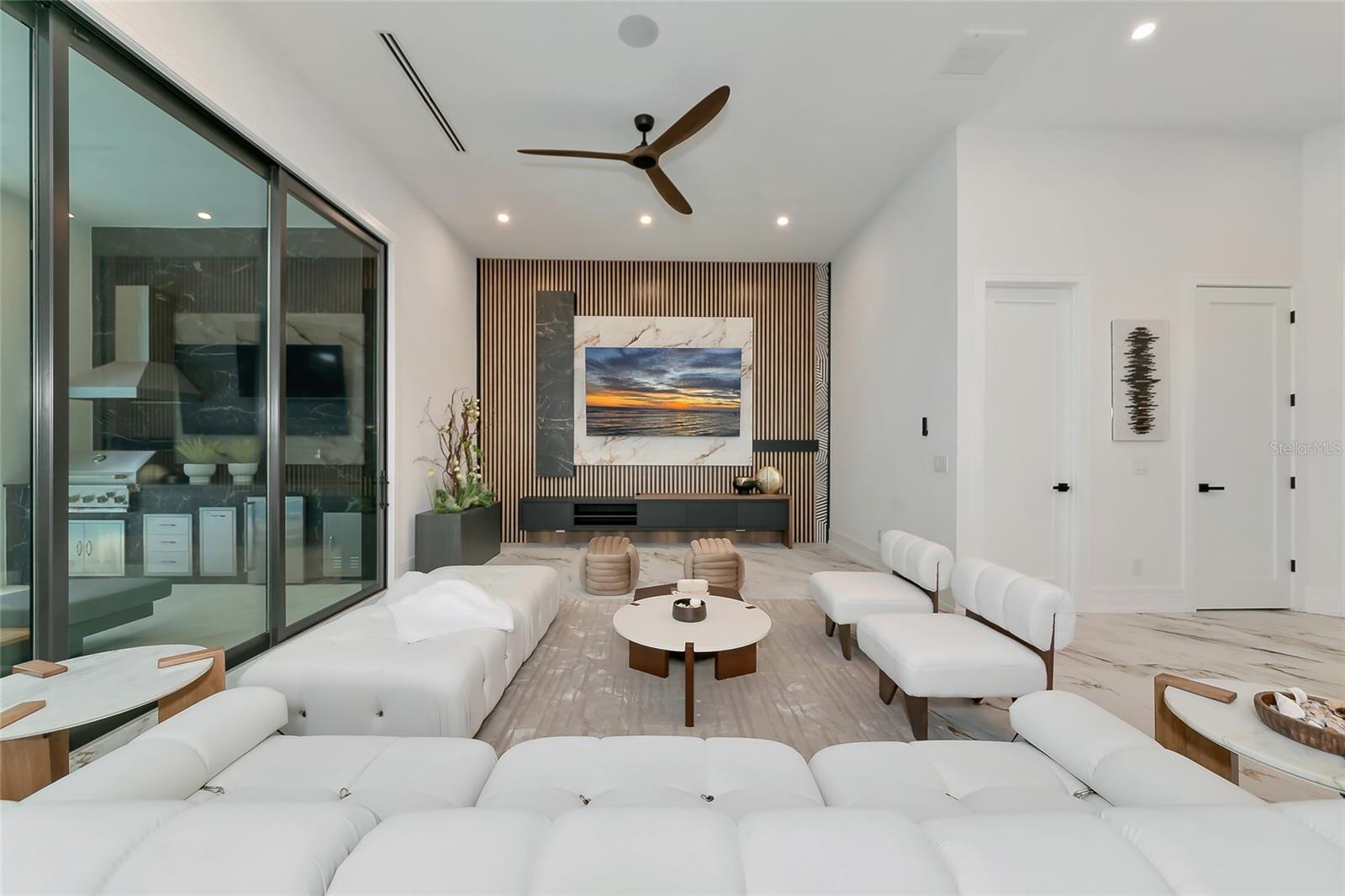 LOMA LINDA PARK - Residential
