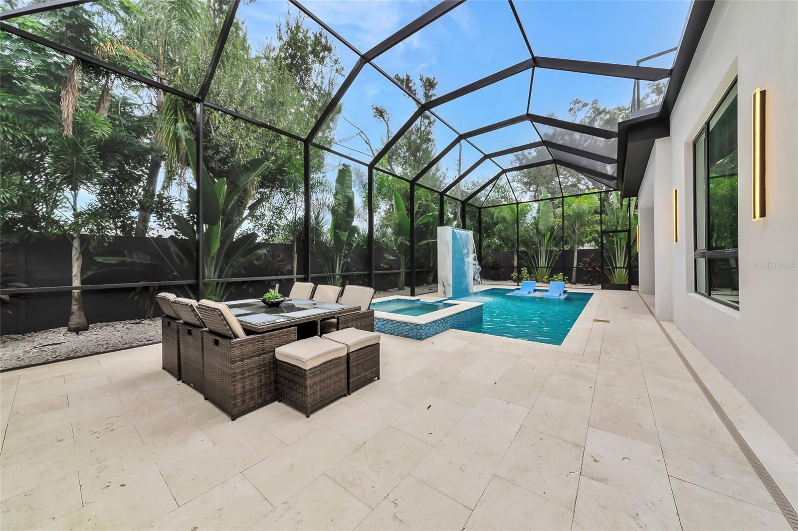 LOMA LINDA PARK - Residential