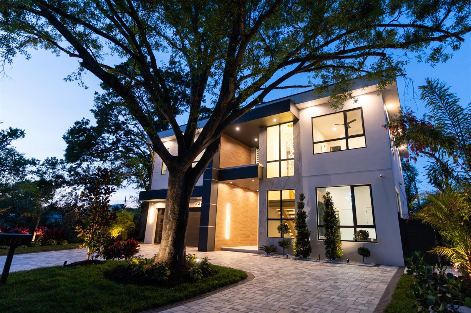 LOMA LINDA PARK - Residential