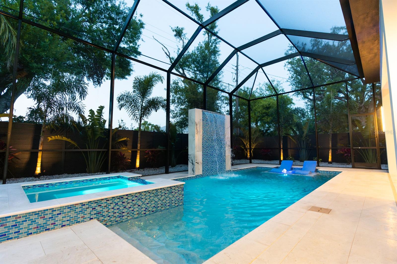 LOMA LINDA PARK - Residential
