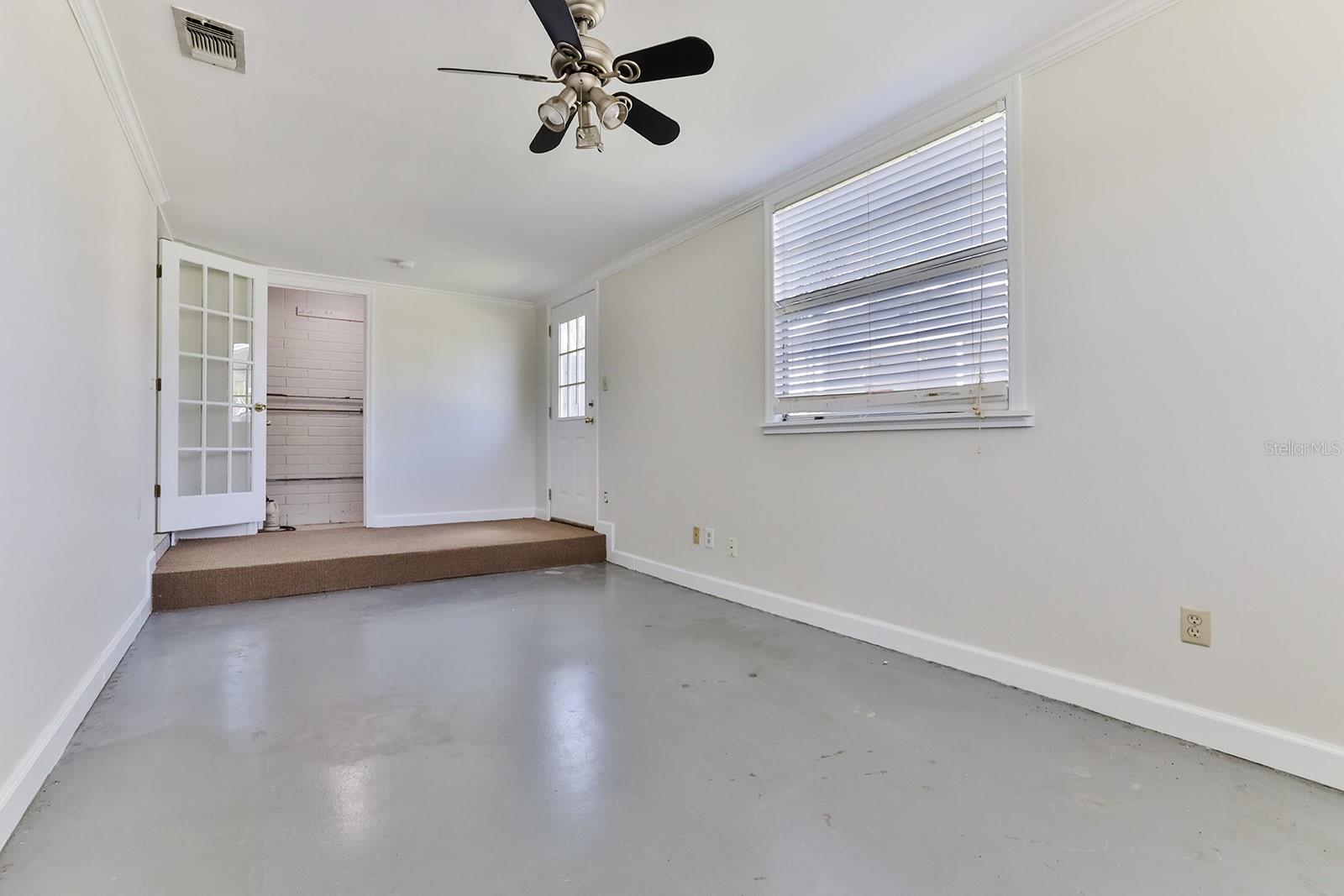 ELLISON HOMES - Residential