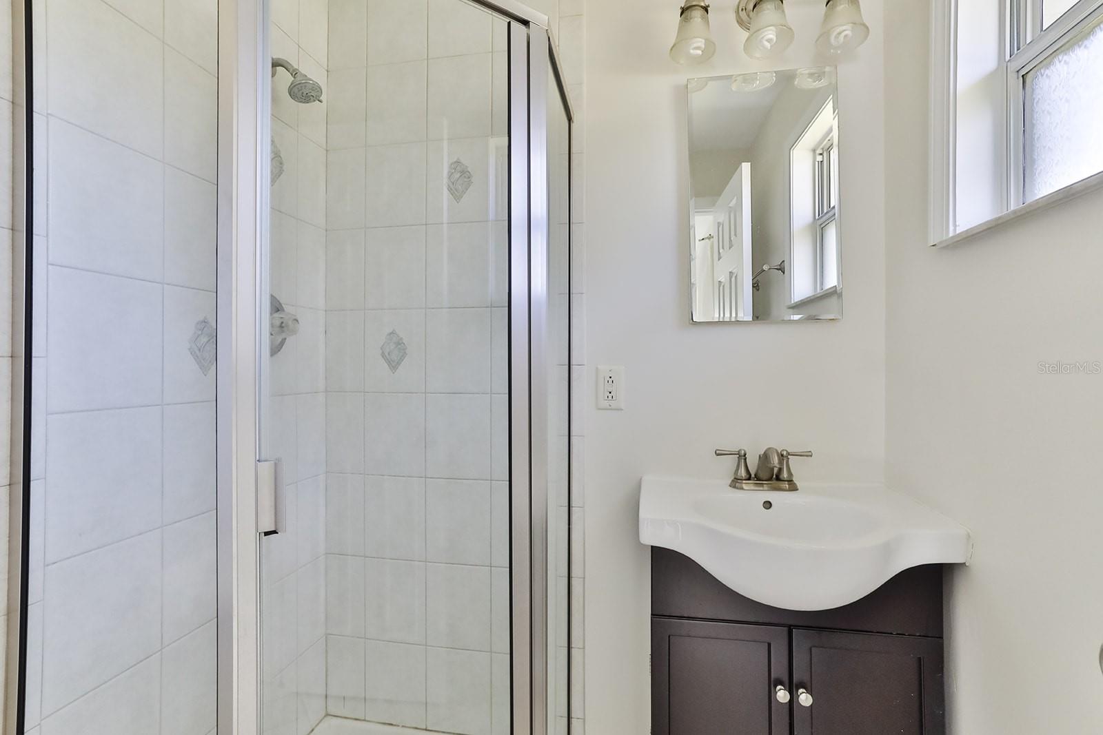 ELLISON HOMES - Residential