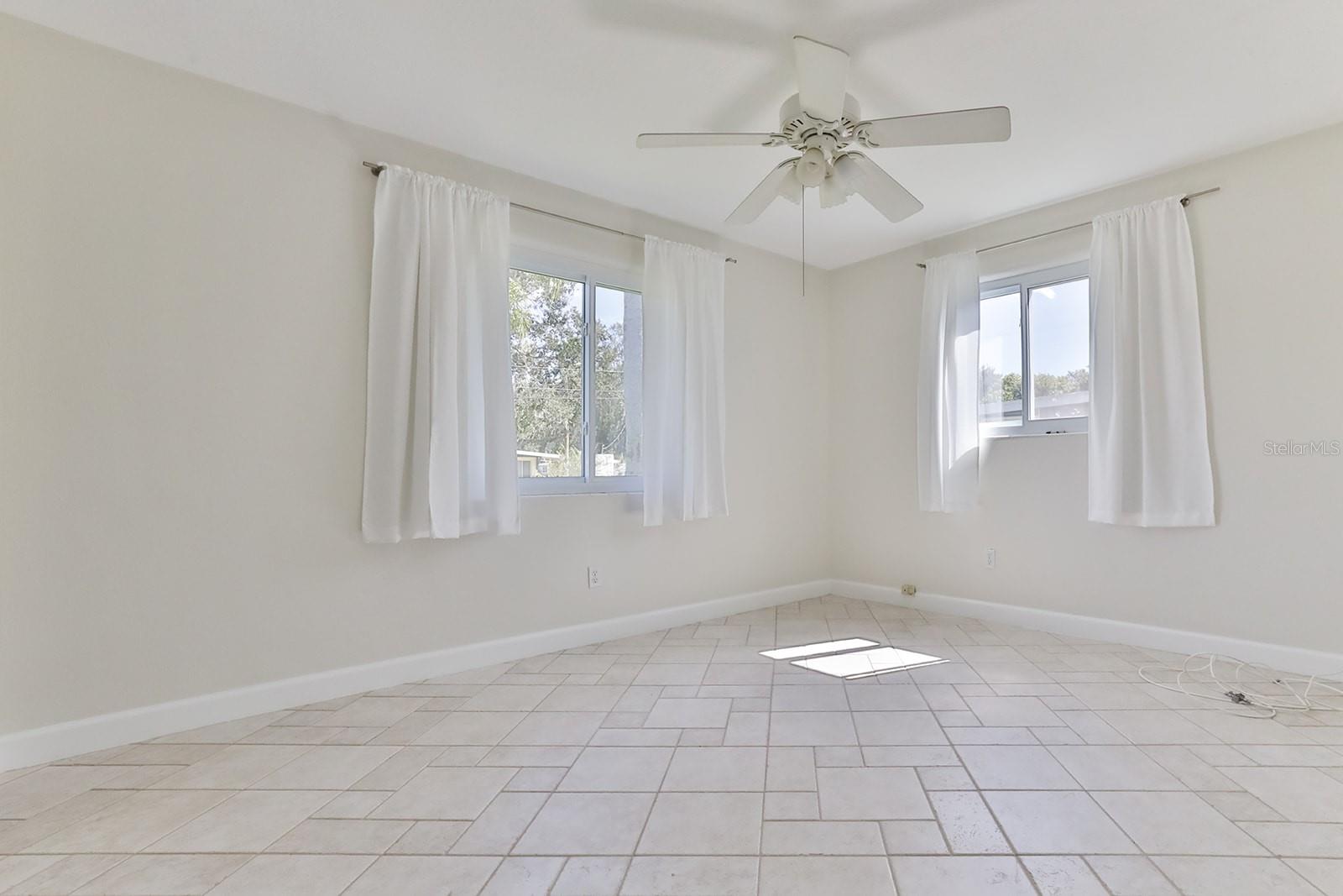 ELLISON HOMES - Residential