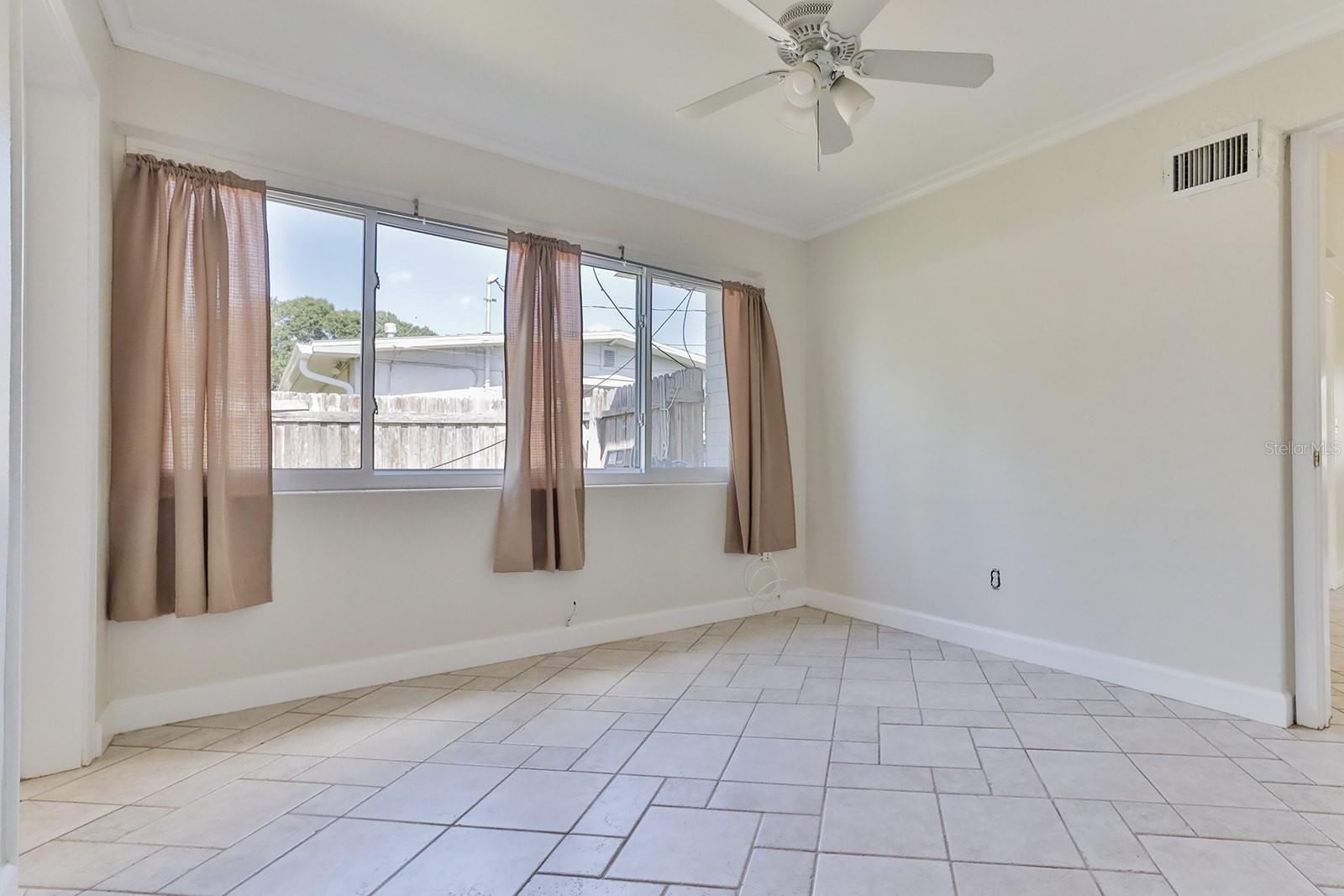 ELLISON HOMES - Residential