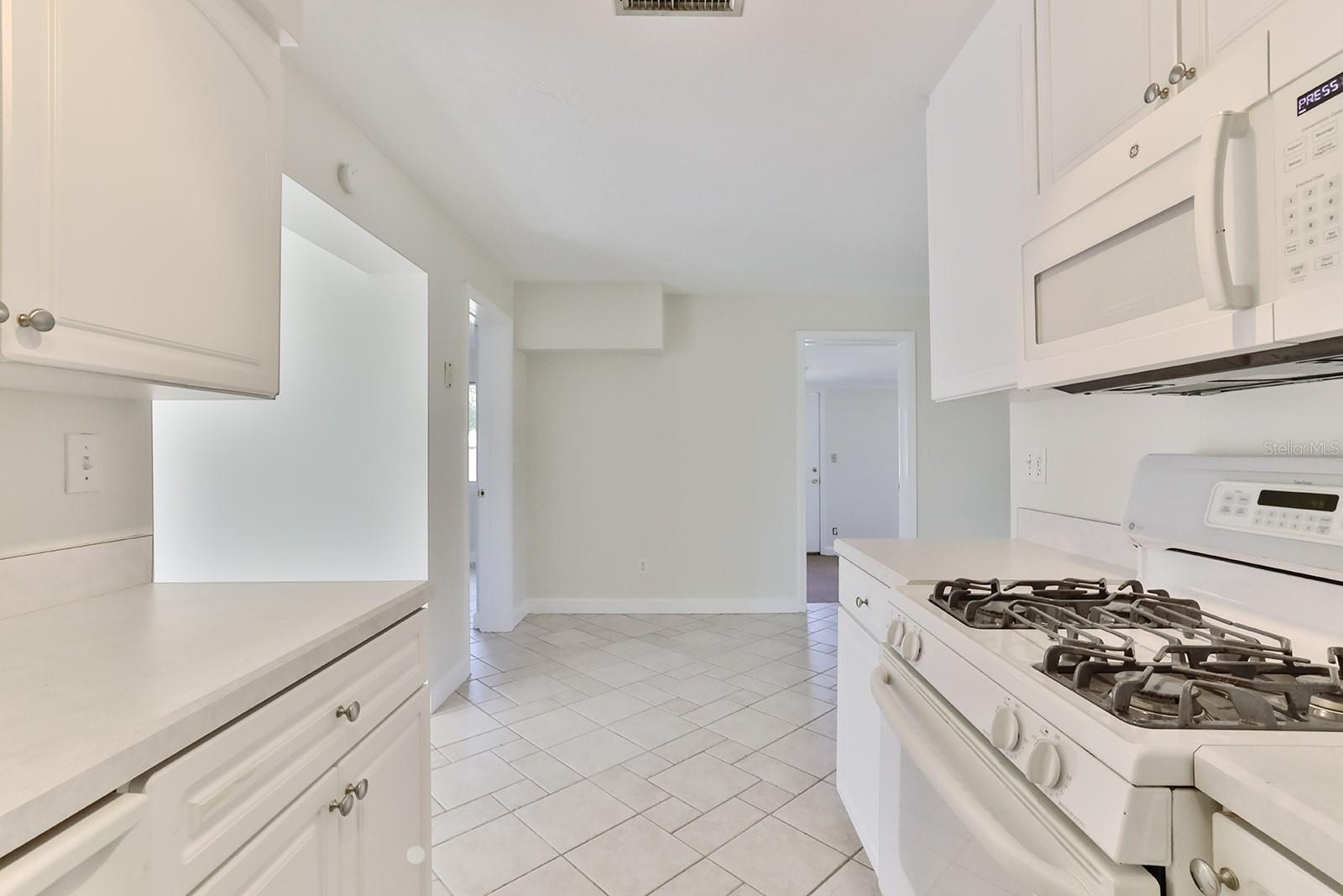 ELLISON HOMES - Residential