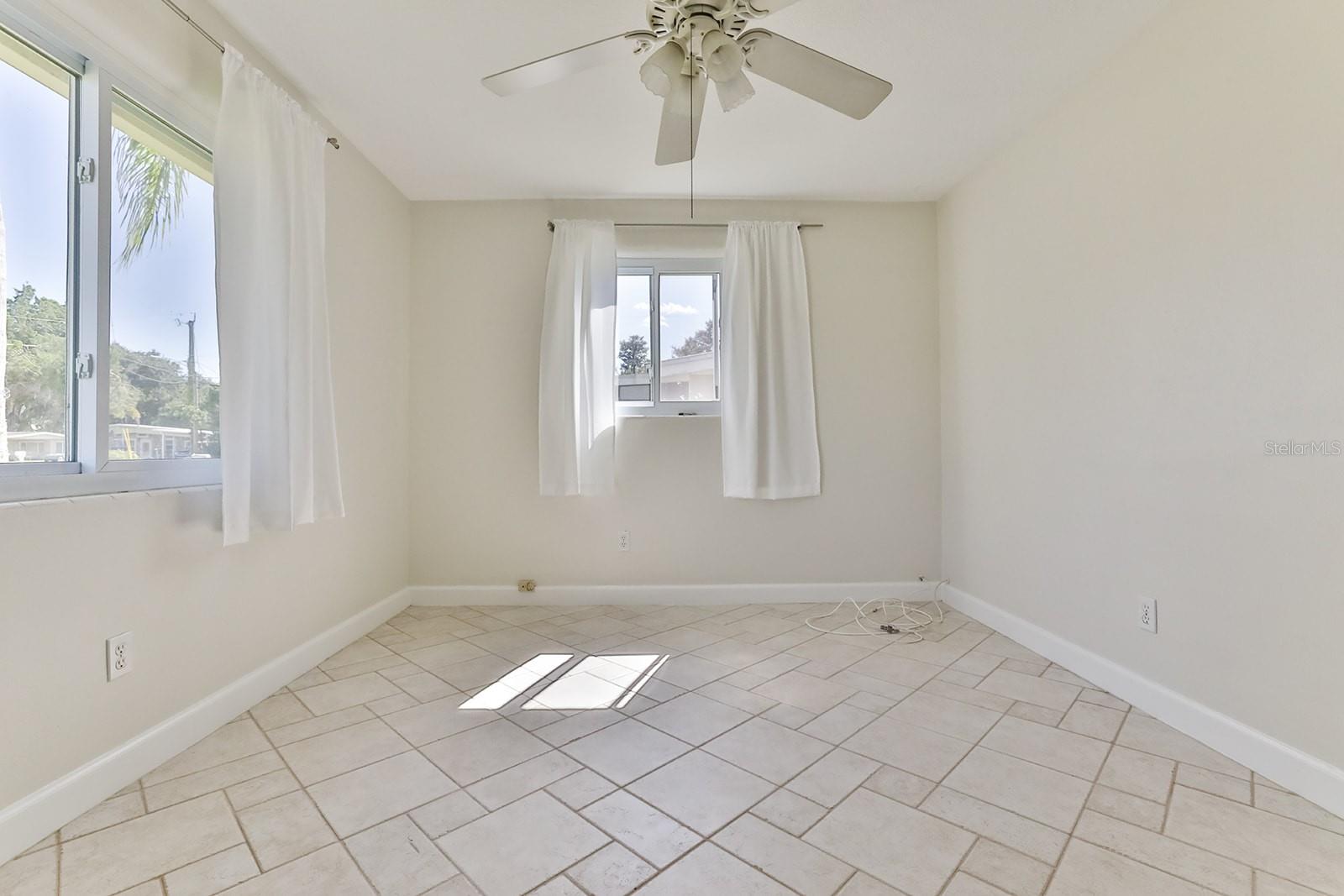 ELLISON HOMES - Residential