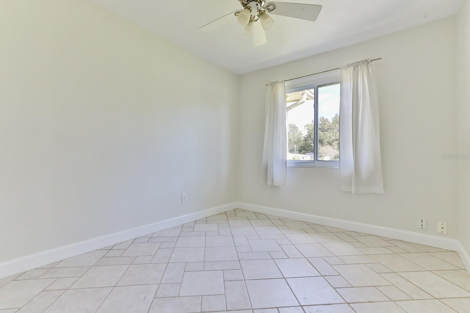 ELLISON HOMES - Residential