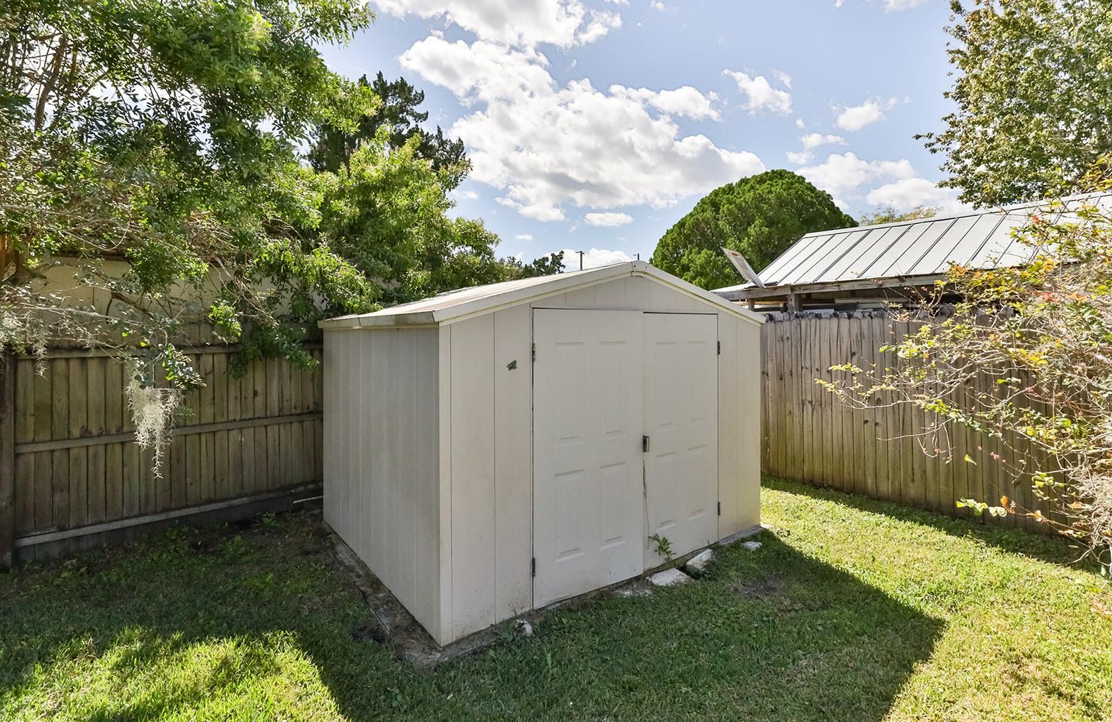 ELLISON HOMES - Residential