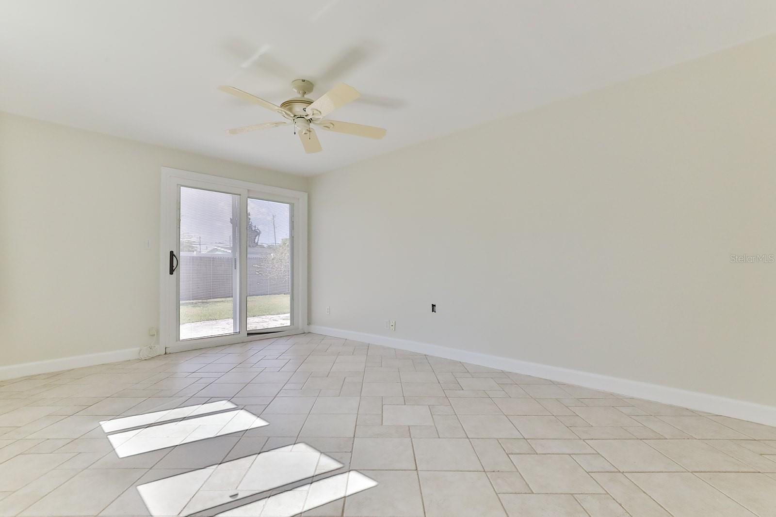 ELLISON HOMES - Residential