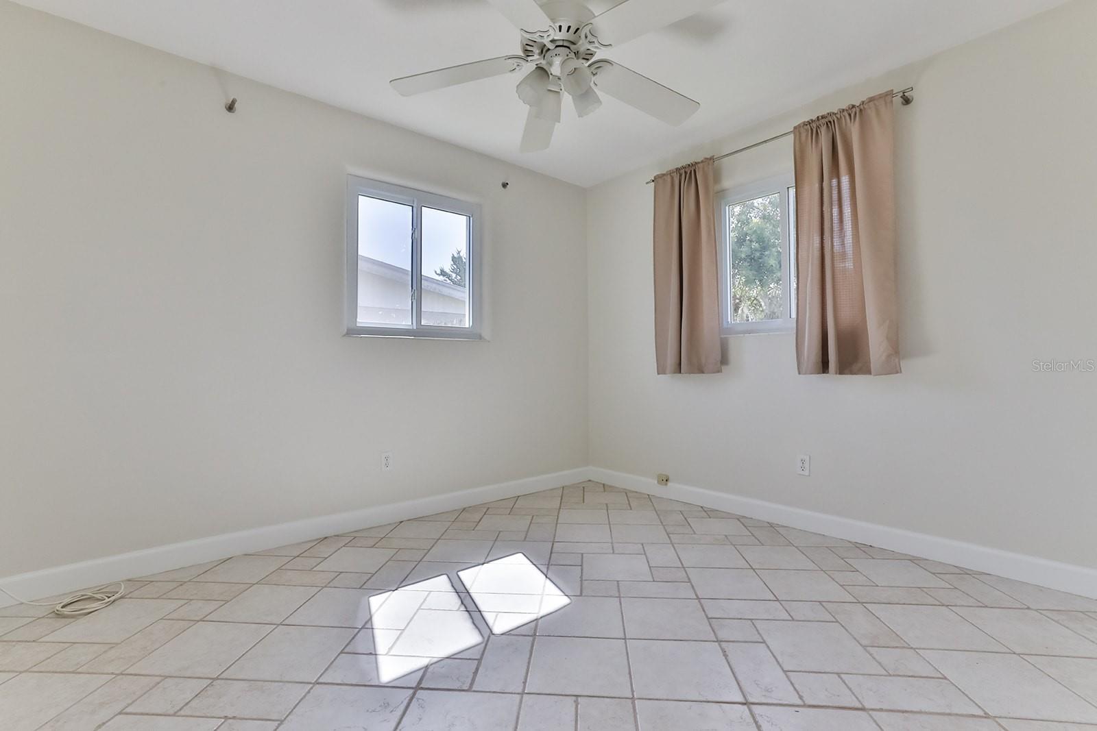 ELLISON HOMES - Residential