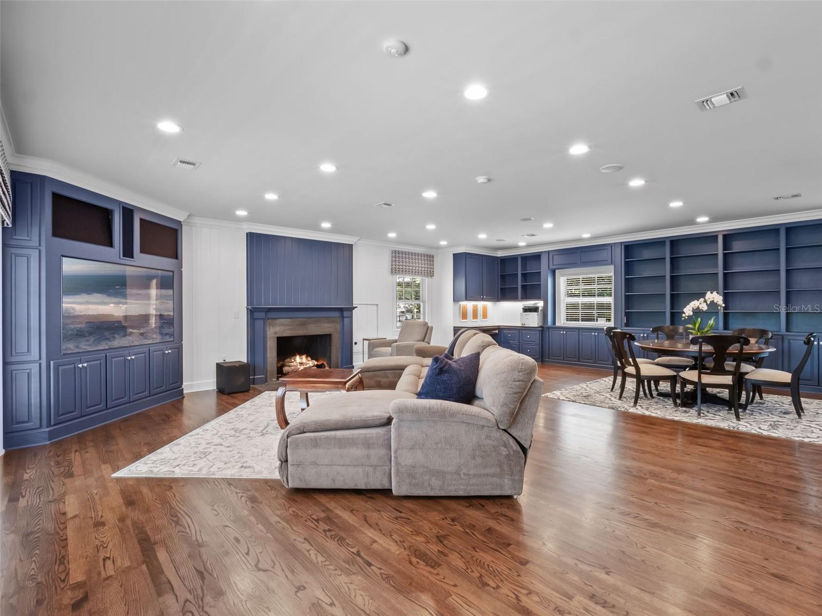 HOFFMAN TERRACE - Residential