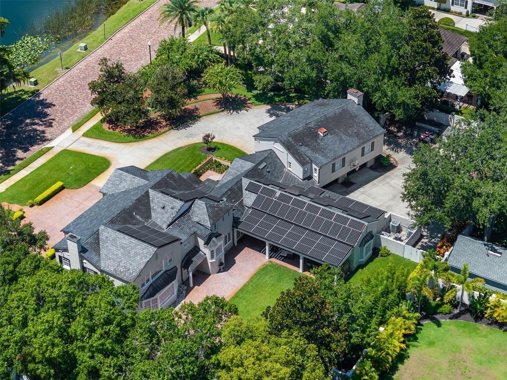 Photo of 811 N Lake Adair Boulevard, Orlando, FL 32804 (MLS # O6333890)