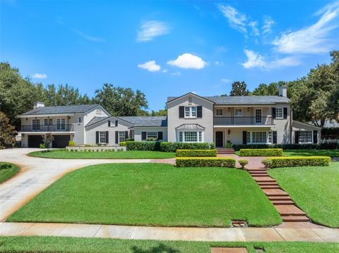 Photo of 811 N Lake Adair Boulevard, Orlando, FL 32804 (MLS # O6333890)