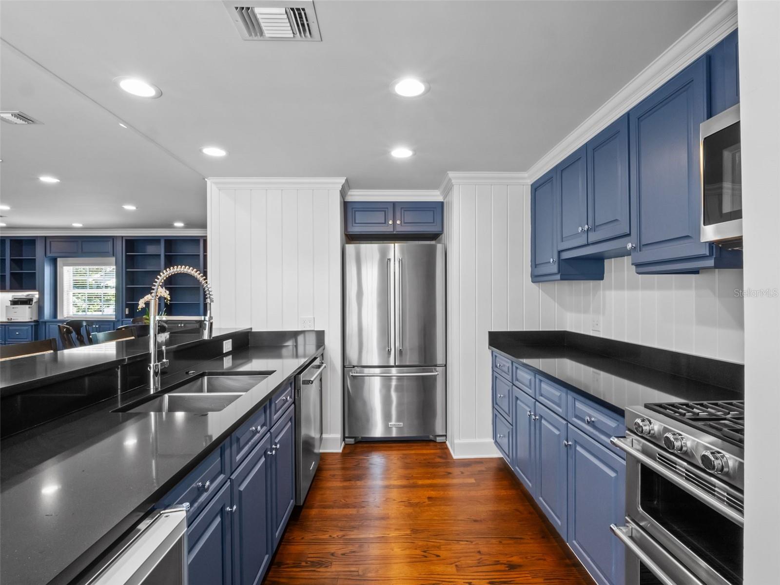 HOFFMAN TERRACE - Residential