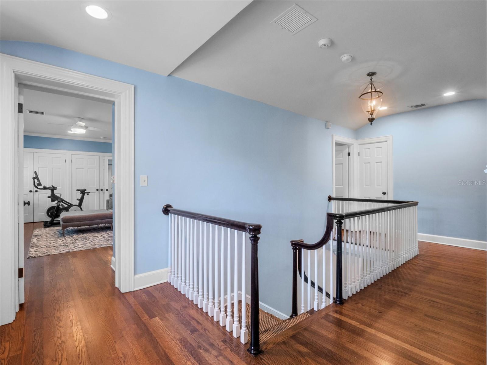 HOFFMAN TERRACE - Residential