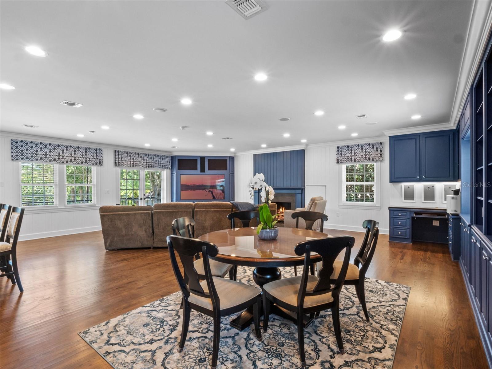 HOFFMAN TERRACE - Residential