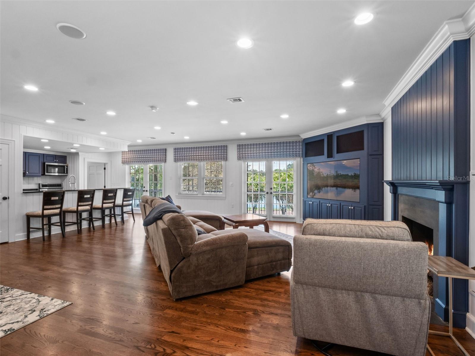 HOFFMAN TERRACE - Residential