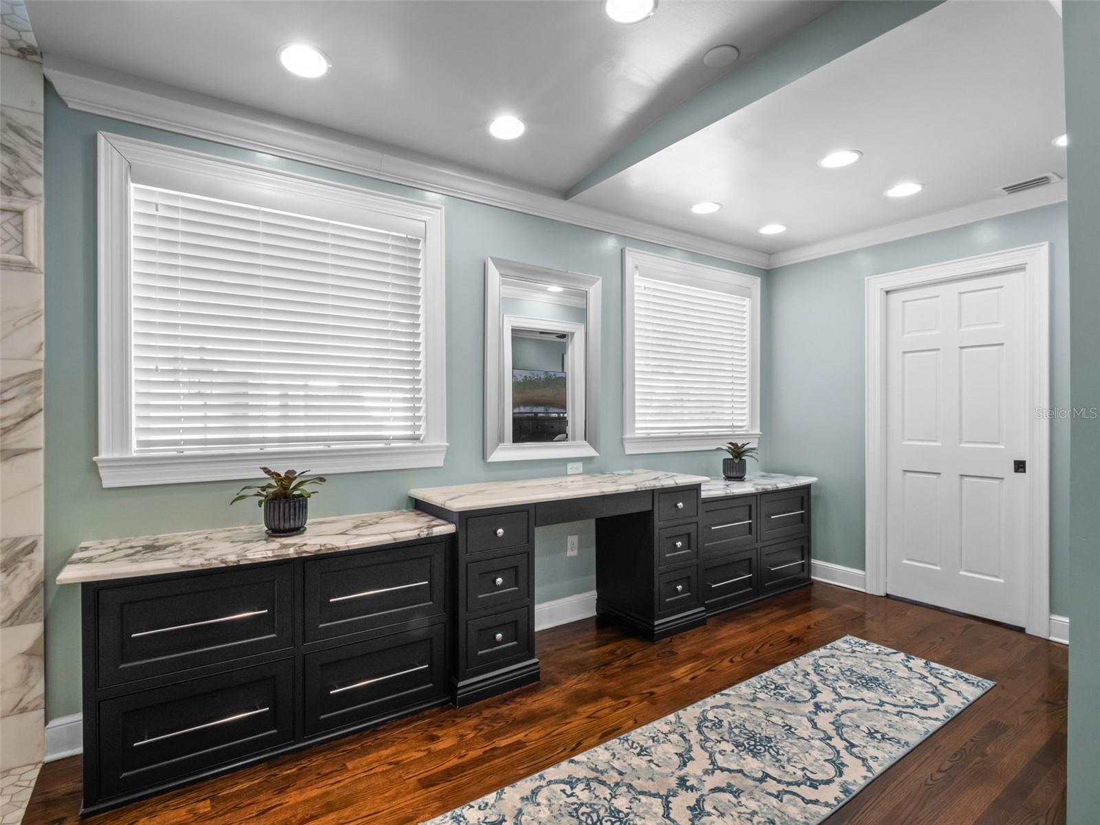 HOFFMAN TERRACE - Residential