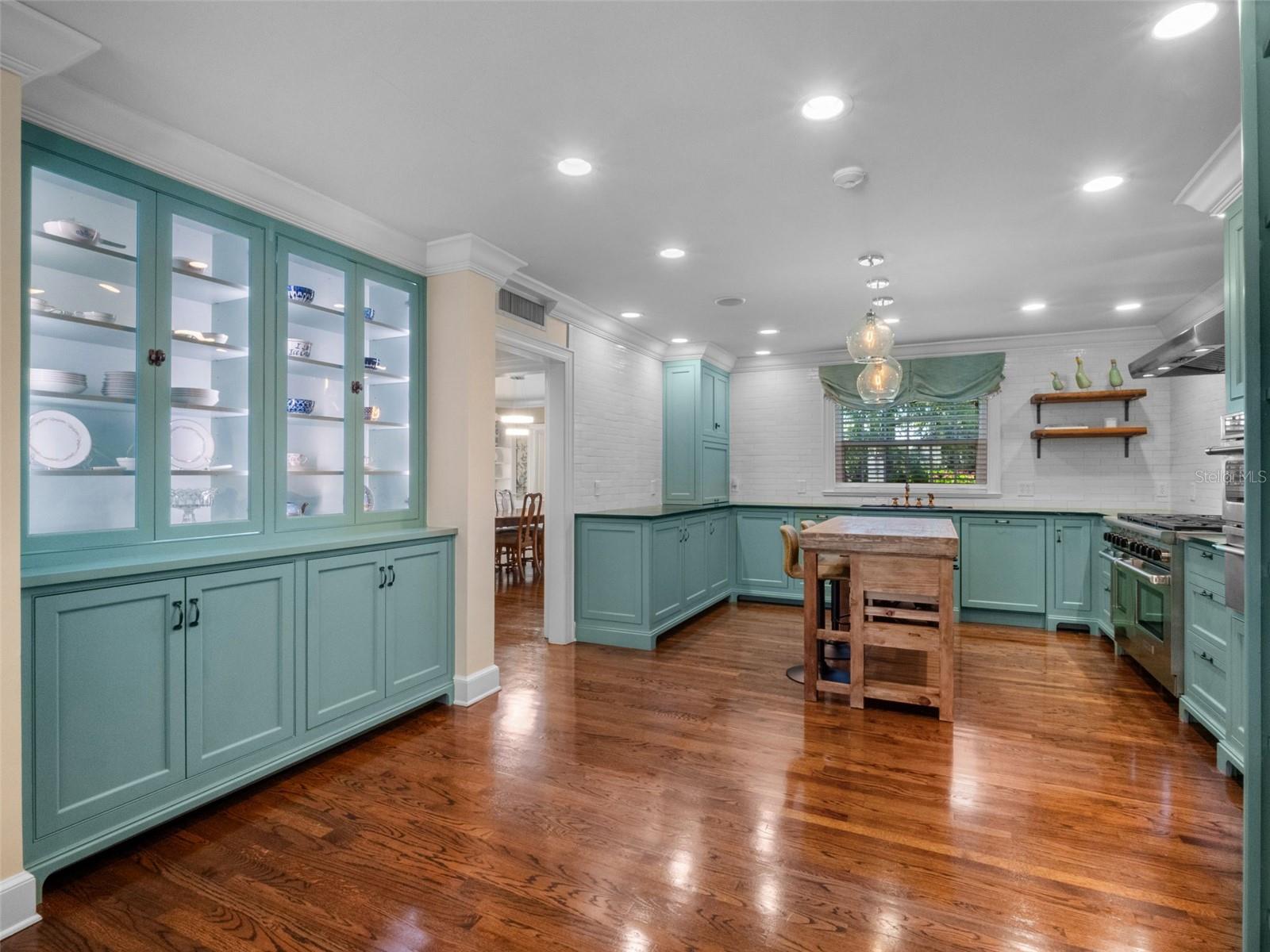 HOFFMAN TERRACE - Residential