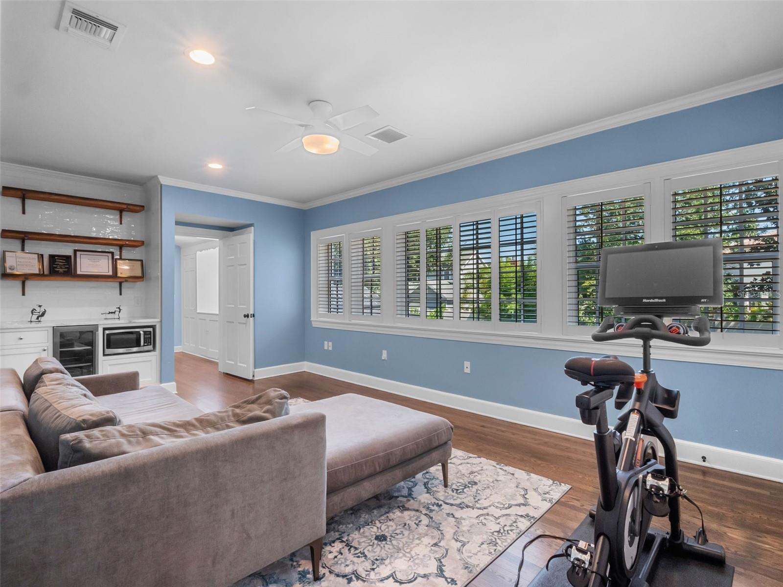 HOFFMAN TERRACE - Residential